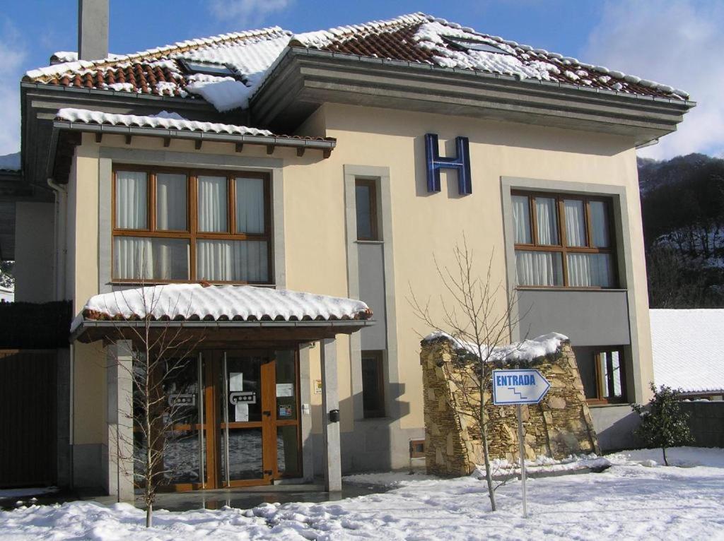 Hotel Santa Cristina Pola de Lena Exteriér fotografie